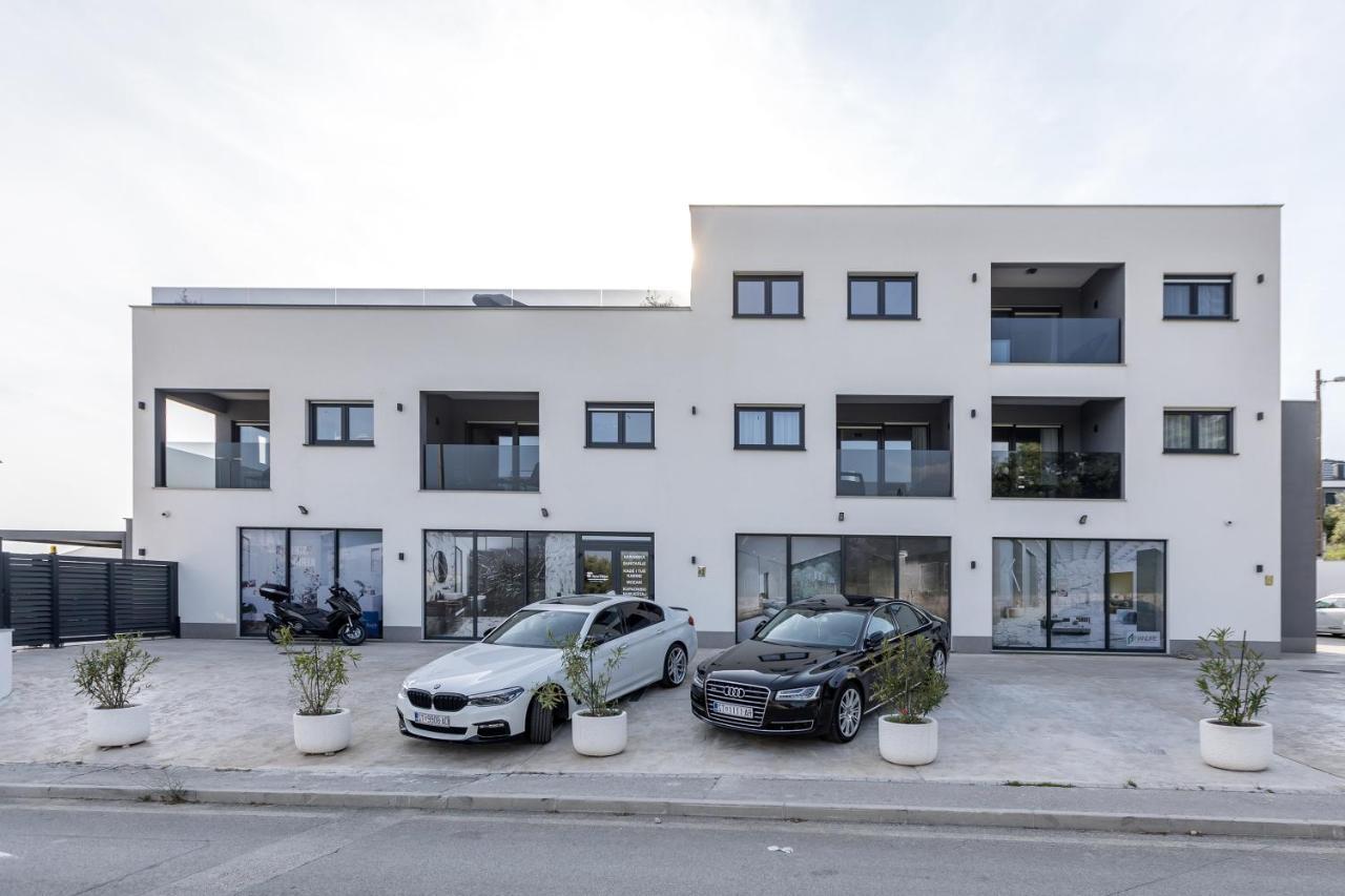 Luxury Apartments Katarina Каштела Екстер'єр фото