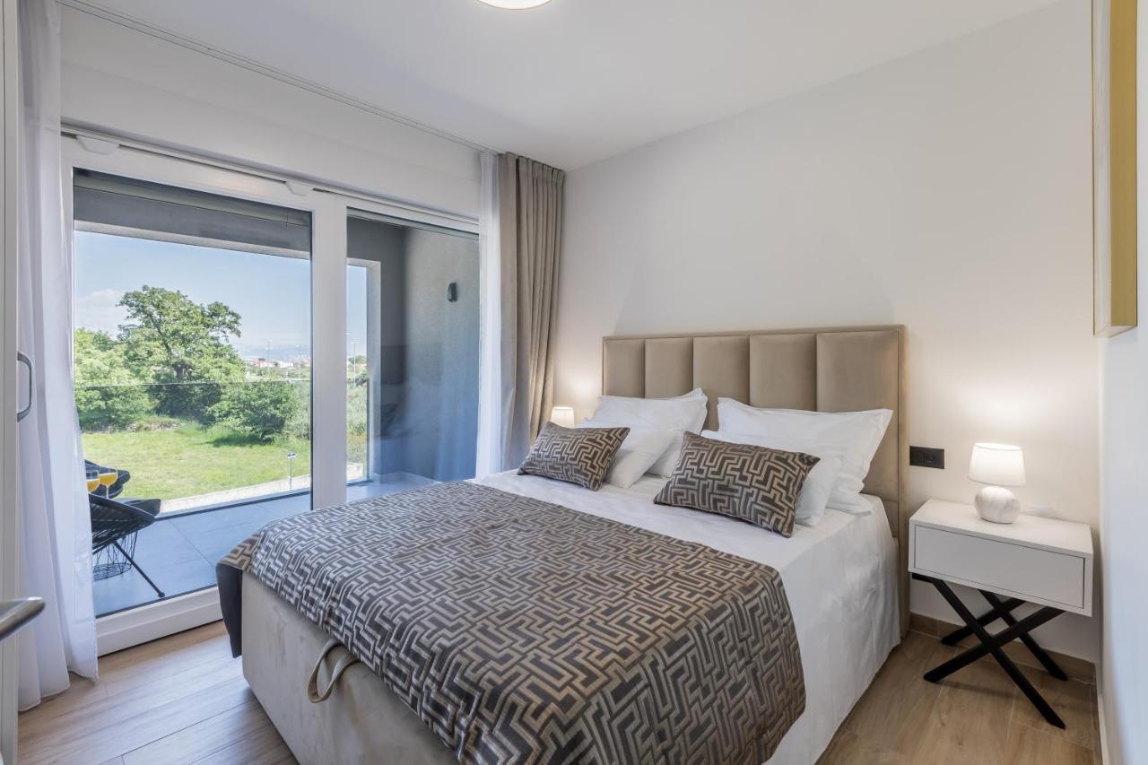 Luxury Apartments Katarina Каштела Екстер'єр фото