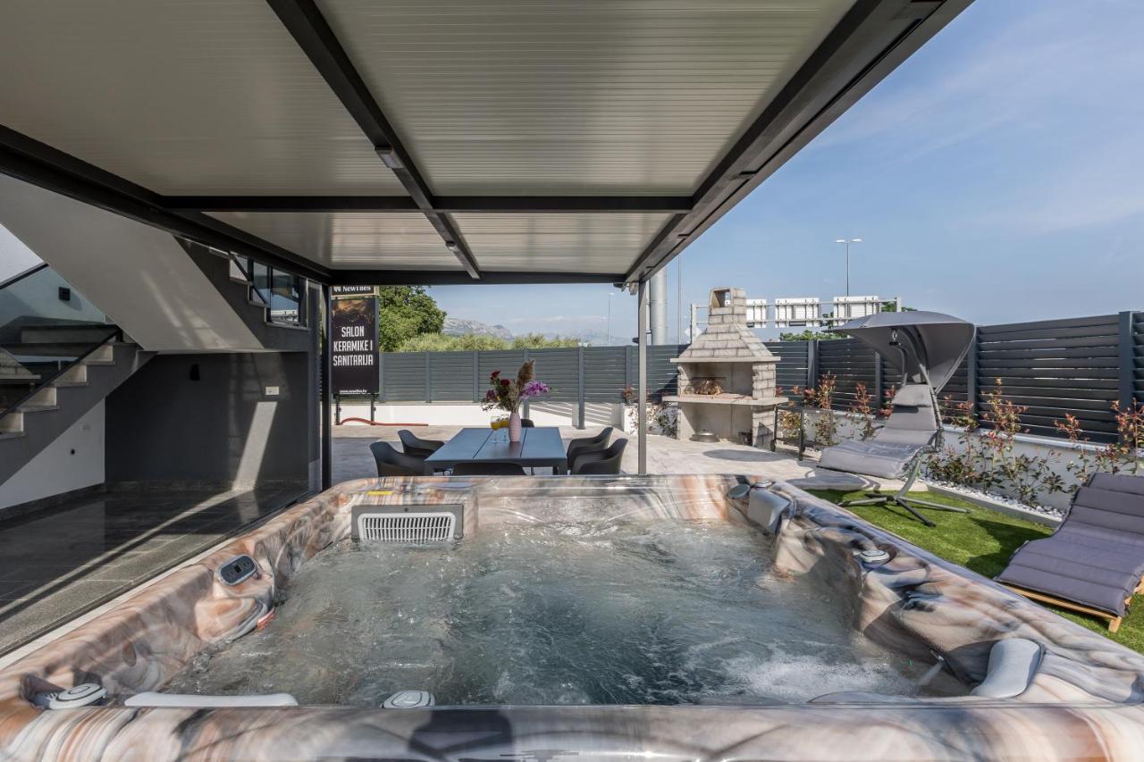 Luxury Apartments Katarina Каштела Екстер'єр фото