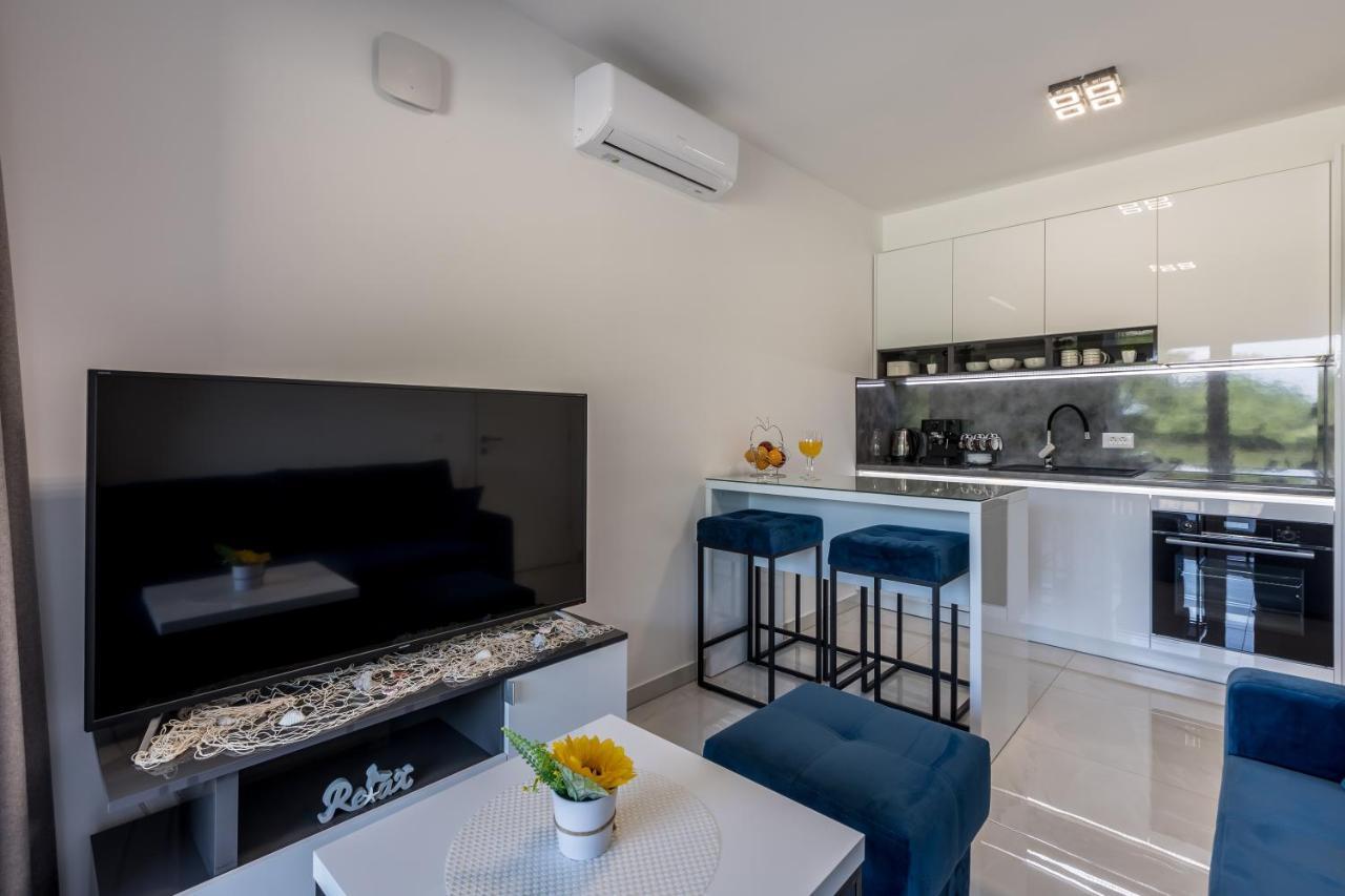 Luxury Apartments Katarina Каштела Екстер'єр фото