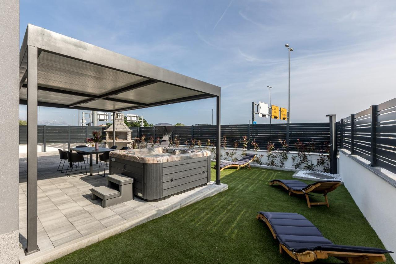 Luxury Apartments Katarina Каштела Екстер'єр фото