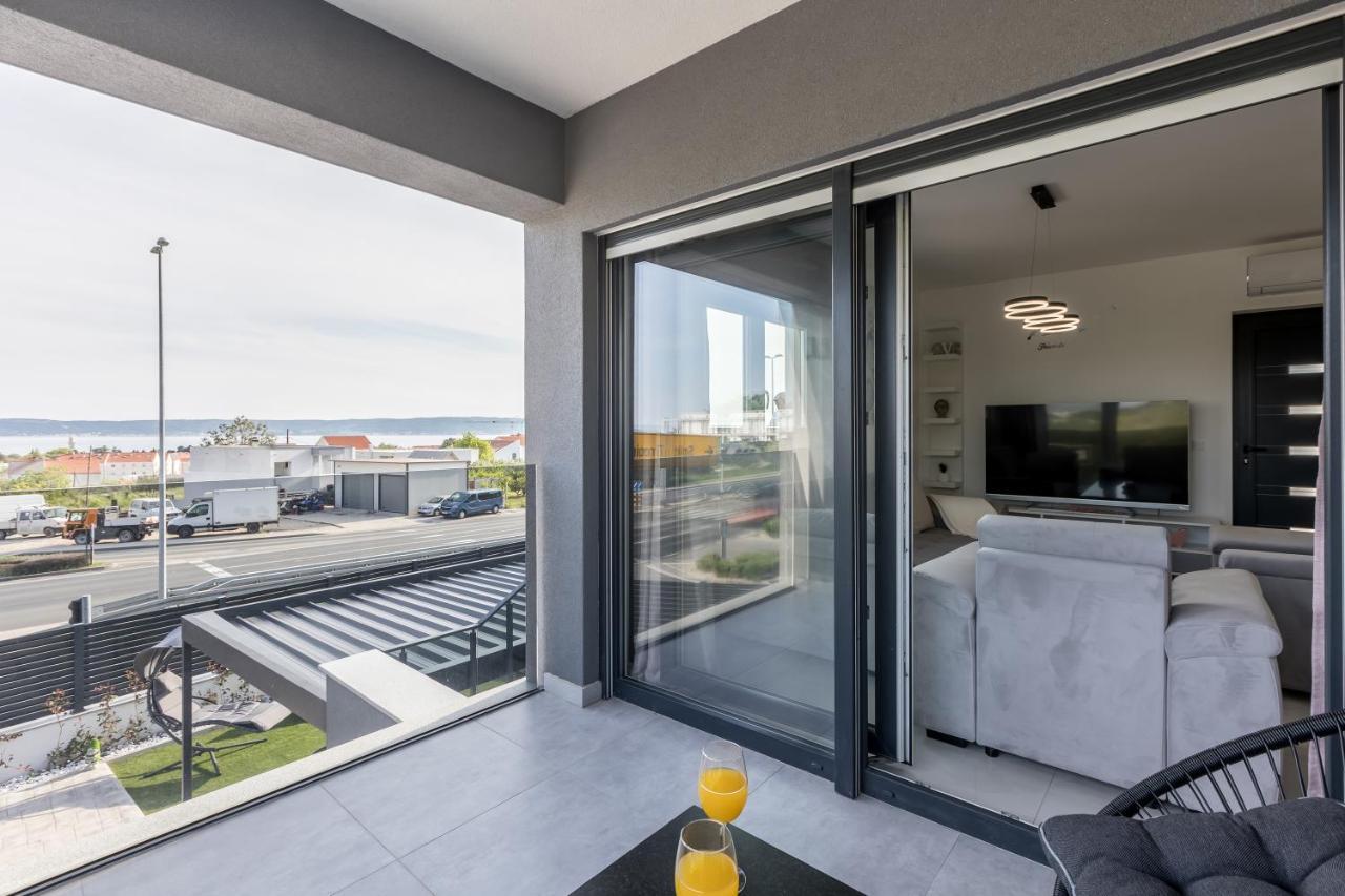 Luxury Apartments Katarina Каштела Екстер'єр фото