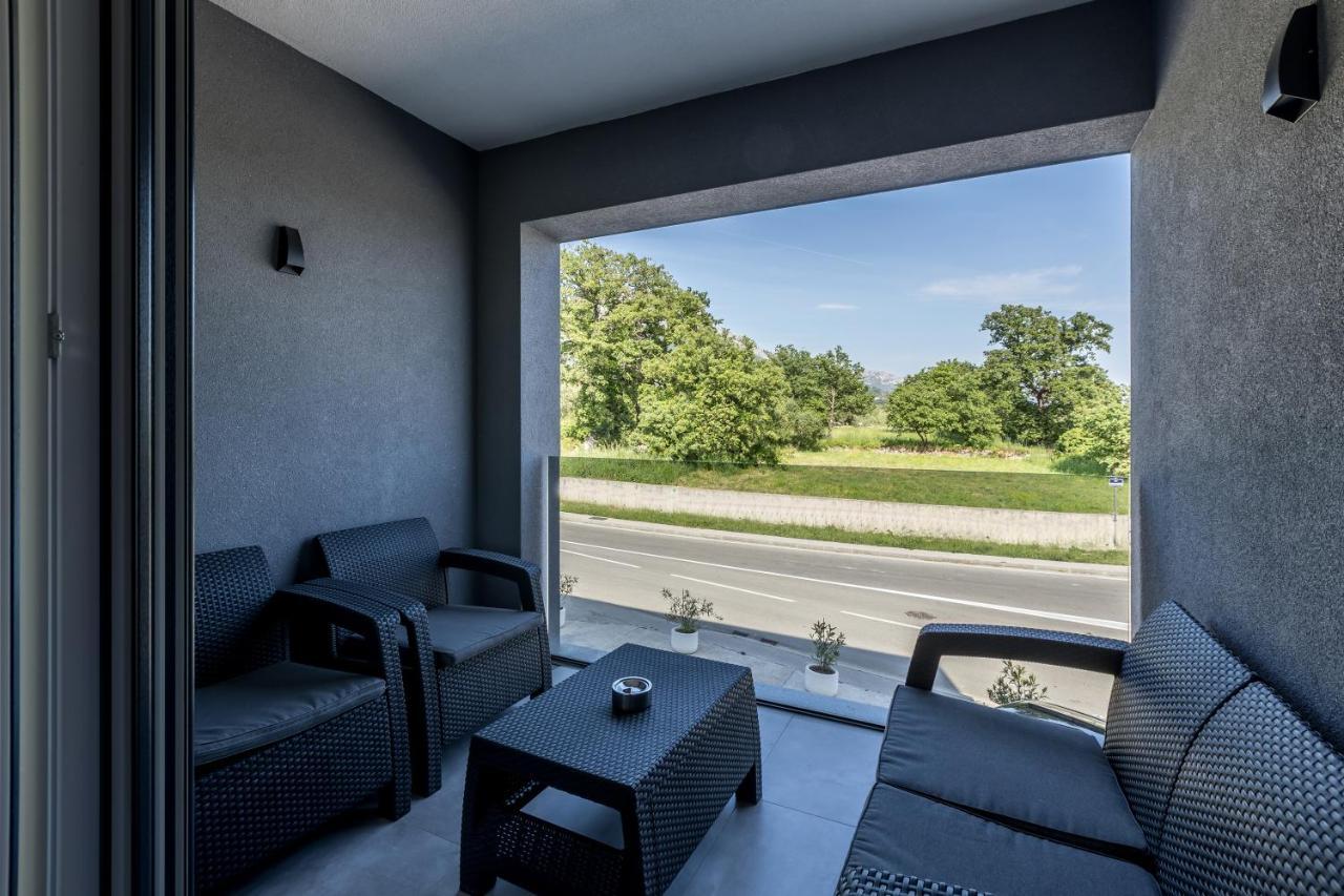 Luxury Apartments Katarina Каштела Екстер'єр фото