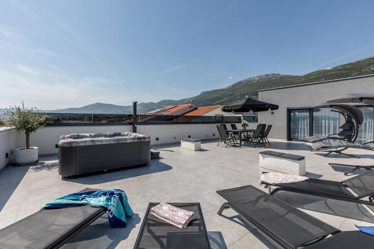 Luxury Apartments Katarina Каштела Екстер'єр фото