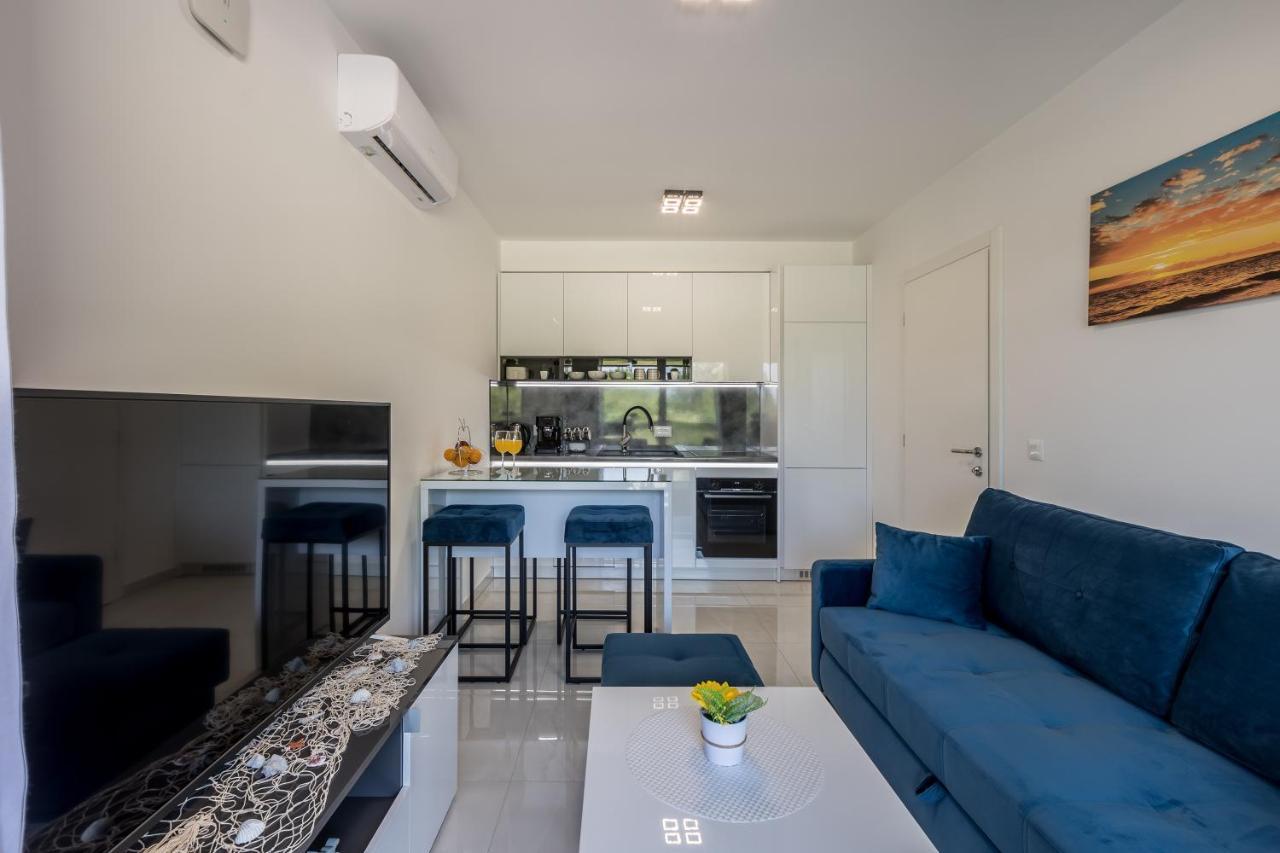 Luxury Apartments Katarina Каштела Екстер'єр фото