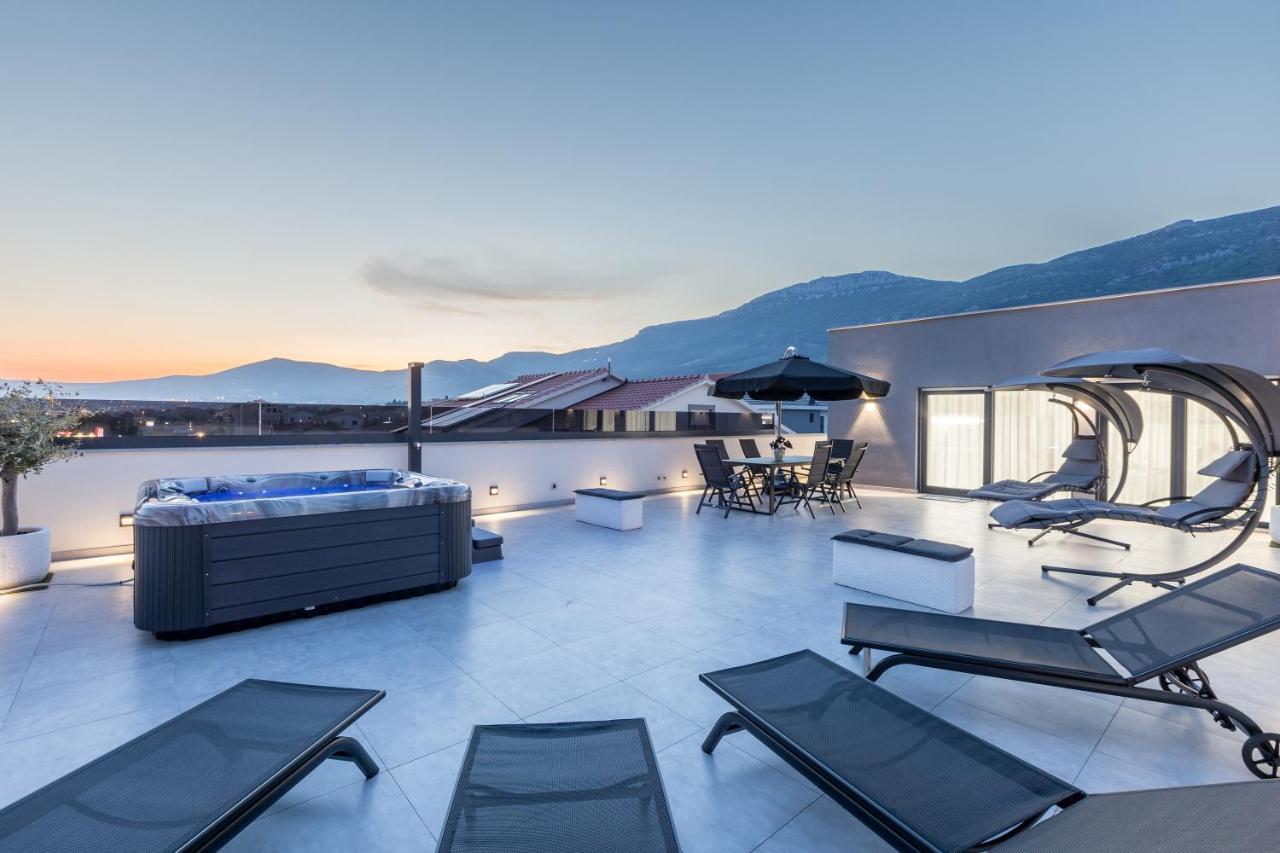 Luxury Apartments Katarina Каштела Екстер'єр фото